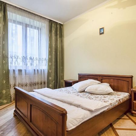 Apartment Hnatuka Center Львов Экстерьер фото