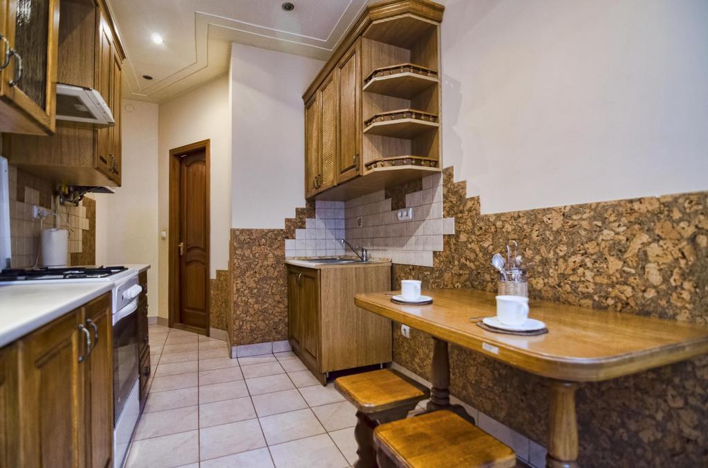Apartment Hnatuka Center Львов Экстерьер фото